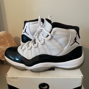 Air Jordan retro 11 white/black concord